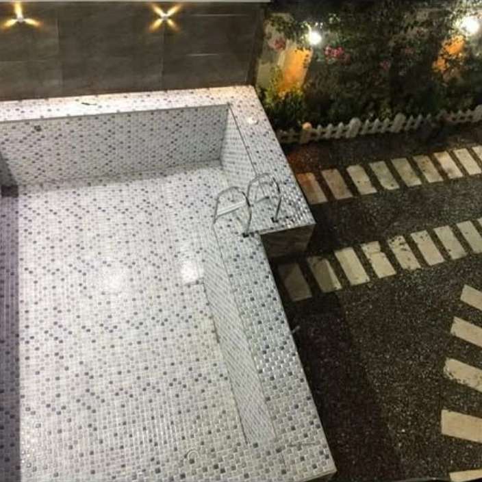 نصب کاشی استخر رشت