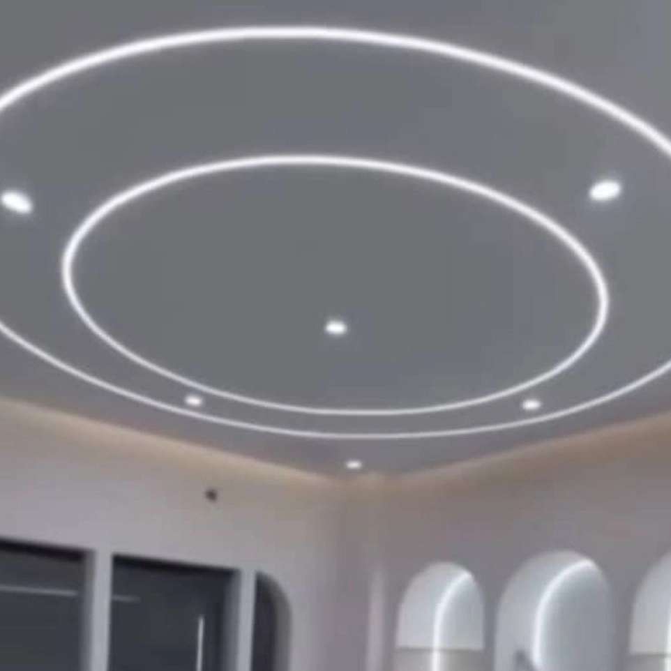لاینر و چراغ خطی