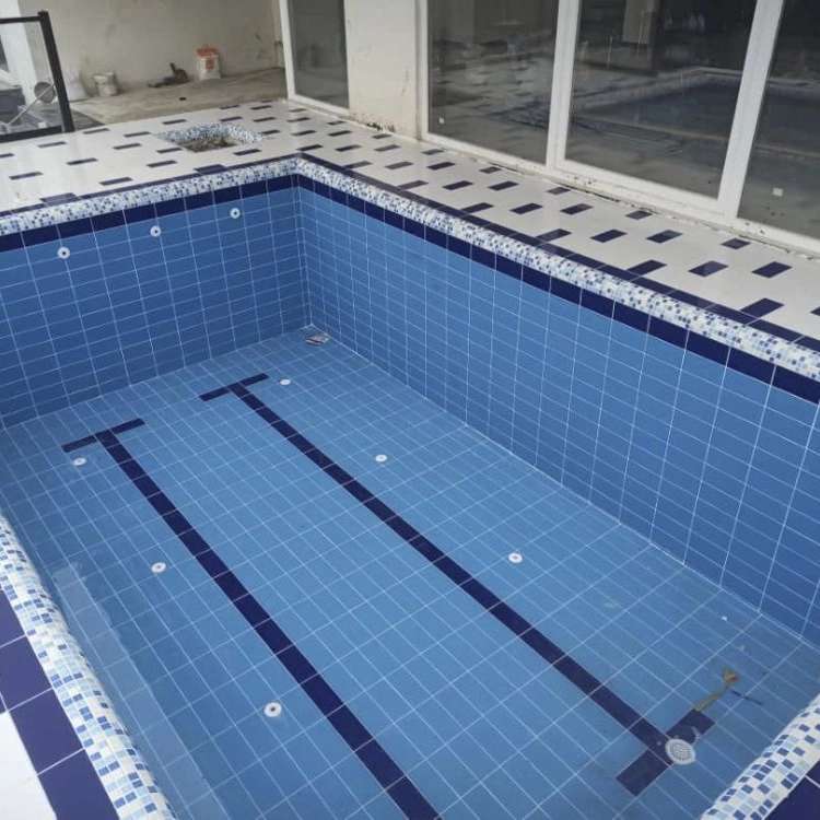 ساخت استخر روباز و سرپوشیده در تنکابن