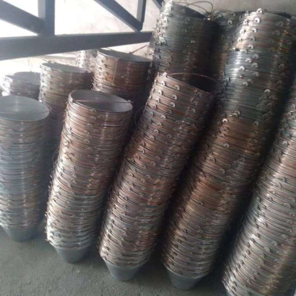 کلیه کارهای خمکاری پذیرفته میشود