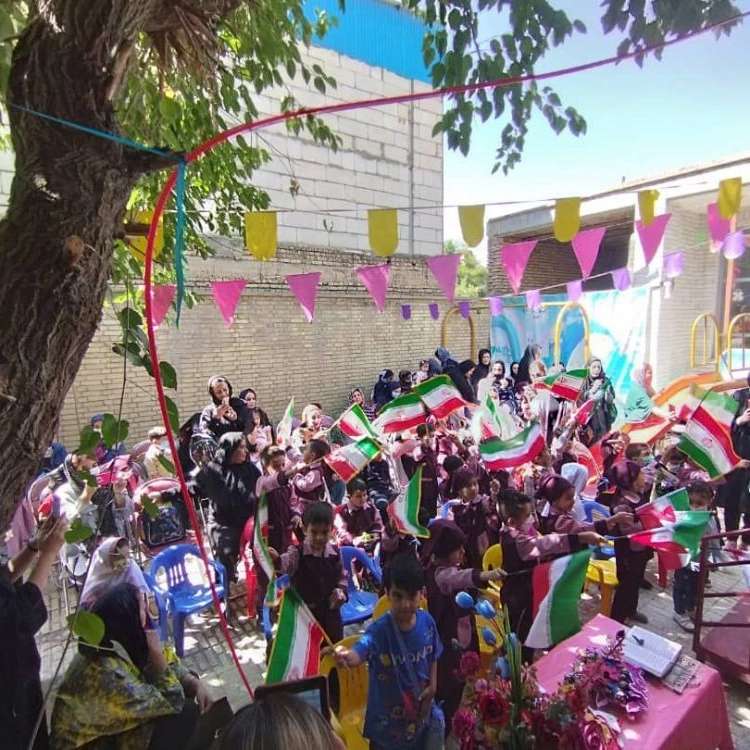 پیش دبستانی دخترانه و پسرانه هوش برتر در شهرکرد
