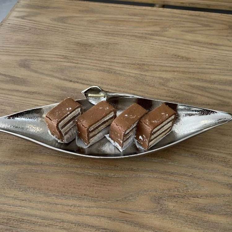 سرویس هشت پارچه شیپوری