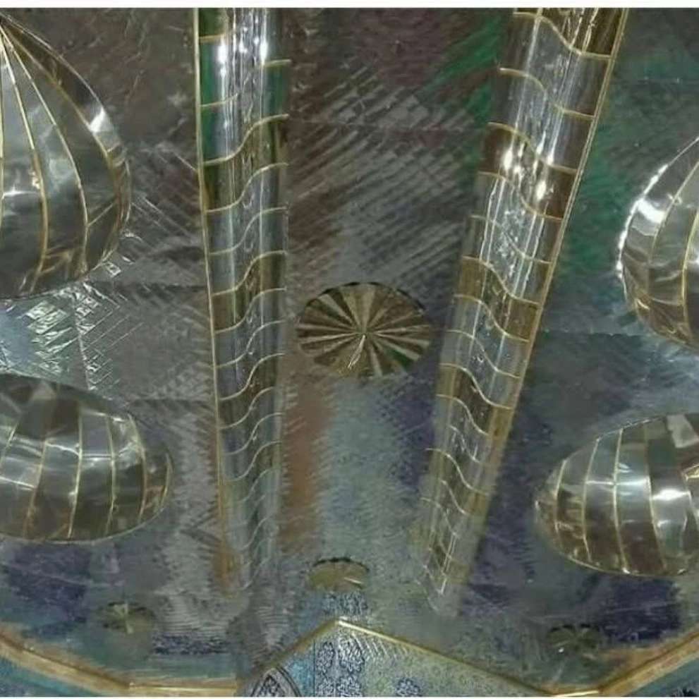 شبستان زیر سقف رشت پیر بازار