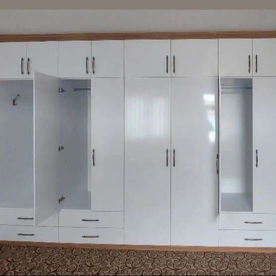 طراحی و اجرای کابینت پلی‌اورتان2
