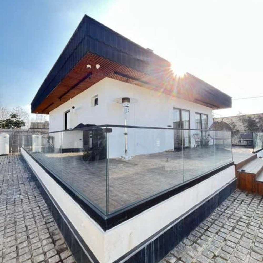سازه های شیشه ای در رشت
