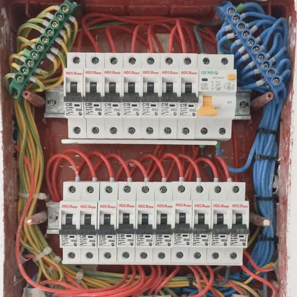 خدمات برق صنعتی