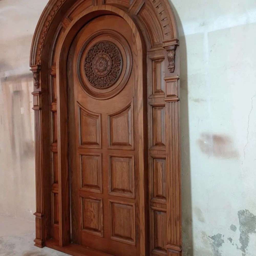 رنگ درب چوبی
