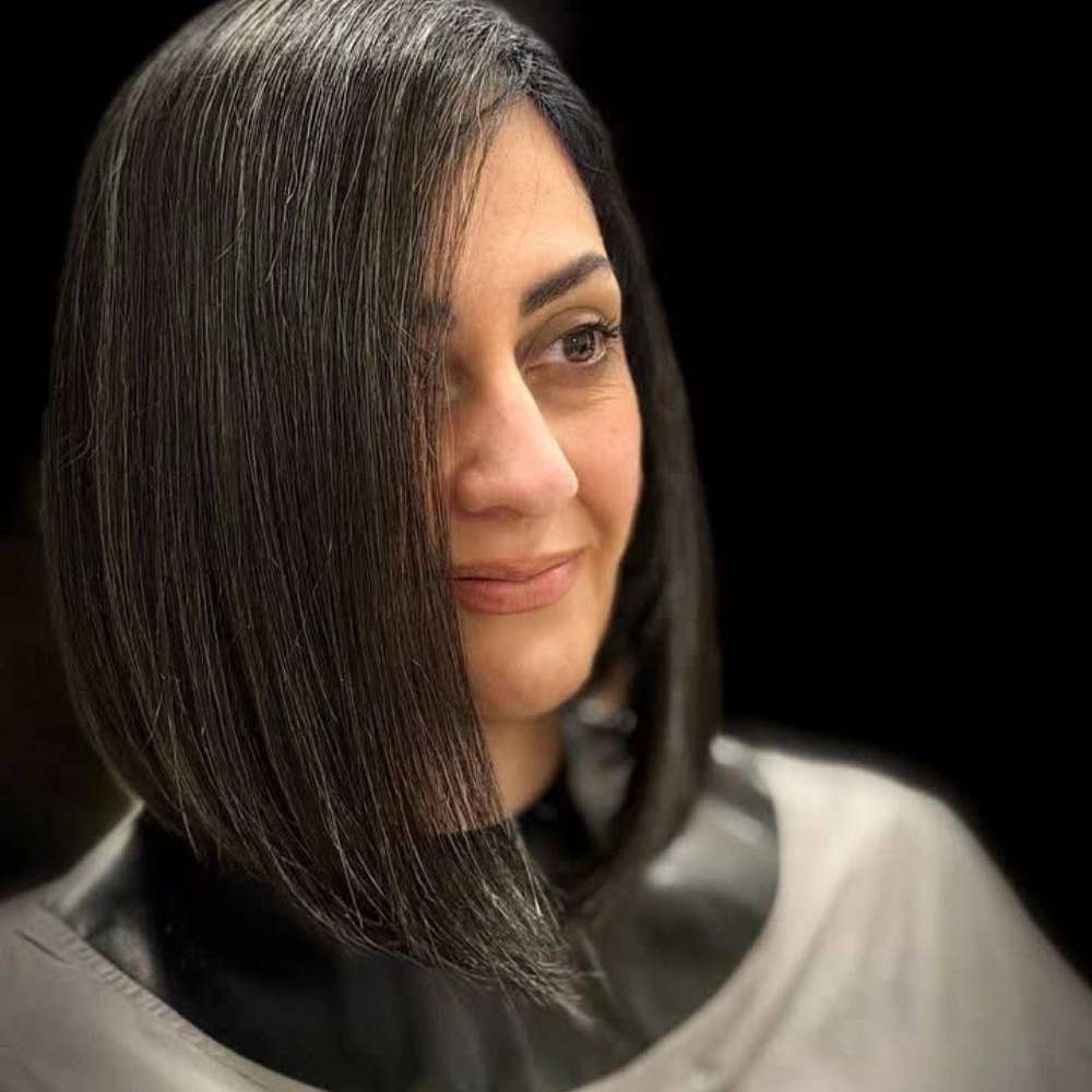 کوتاهی مو در سالن گل آذین