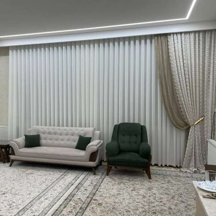 گالری پرده دلاریس یزد