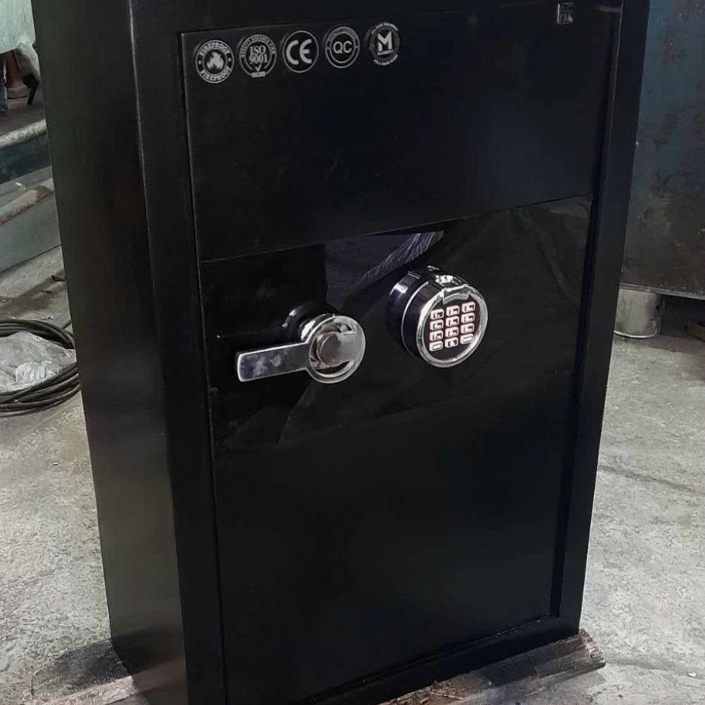 گاوصندوق سفارشی برای طلافروشی