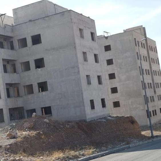 زیرسازی و آمادهسازی اصولی سطوح نما مینرال