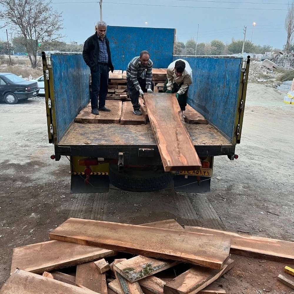 برش چوب با اره رام
