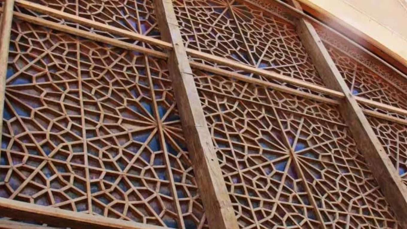 درب و پنجره گره چینی فلزی