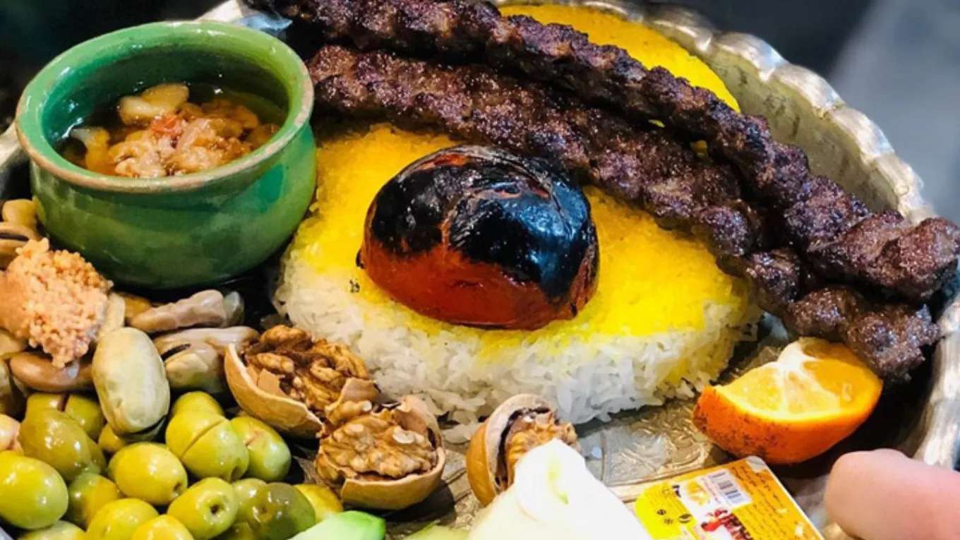 رستوران و تالار بزرگ پاتریس
