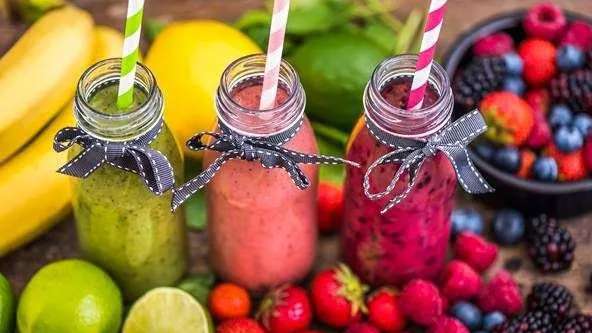 تولید آبمیوه طبیعی آب زرشکی