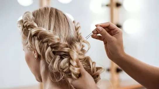 آرایشگاه زنانه هیر کات