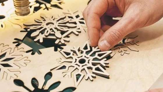 خدمات برش لیزر امیرخانی