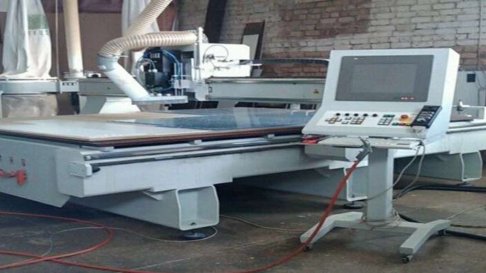 تعمیر دستگاه cnc مرتضی ساعدی
