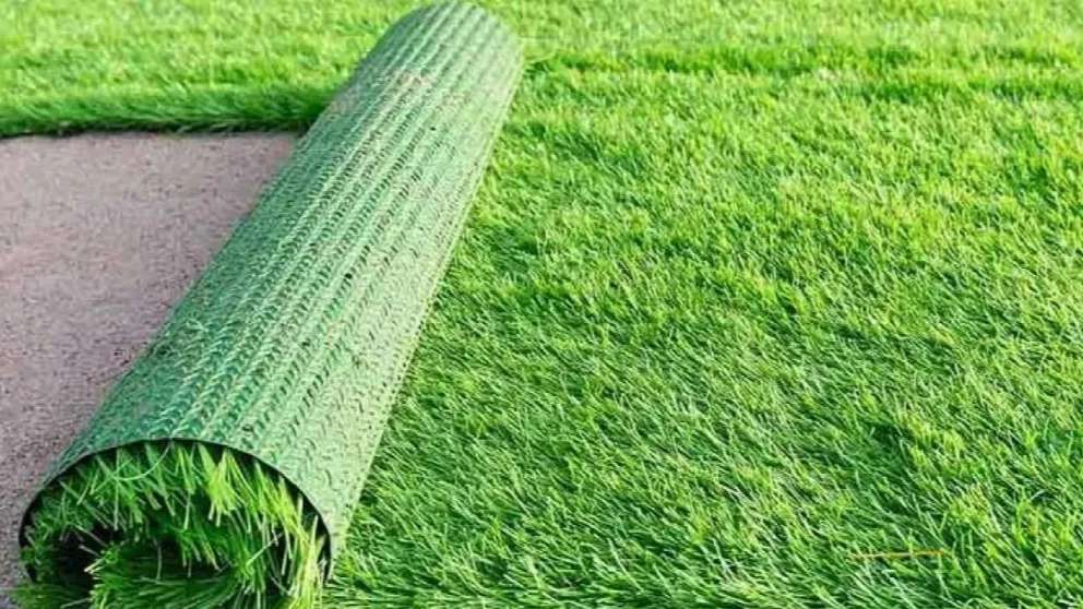 مصنوعی و فضای سبز نورچمن