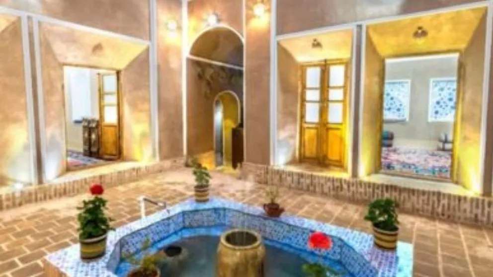 اقامتگاه بومگردی والاش