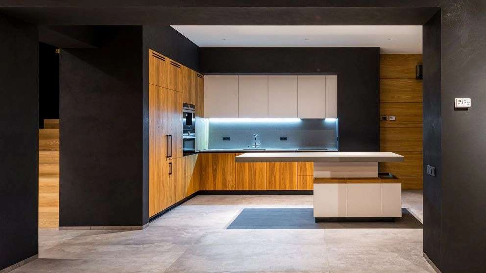 کابینت عزیزی در فلاورجان