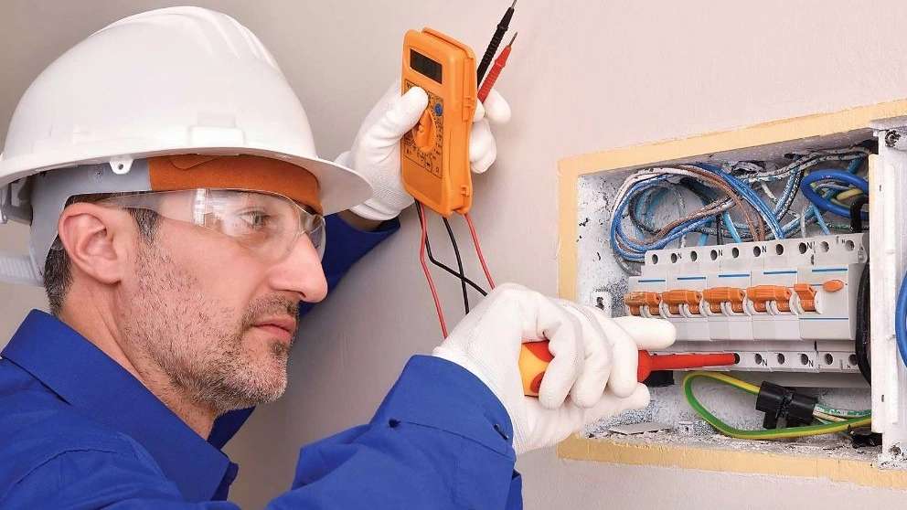 خدمات برقی تسلا صنعت ایمانی