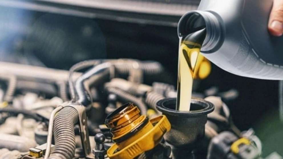 شرکت روغن موتور آرین توتان