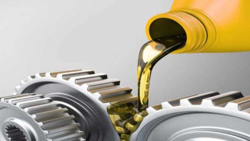 شرکت روغن موتور آرین توتان
