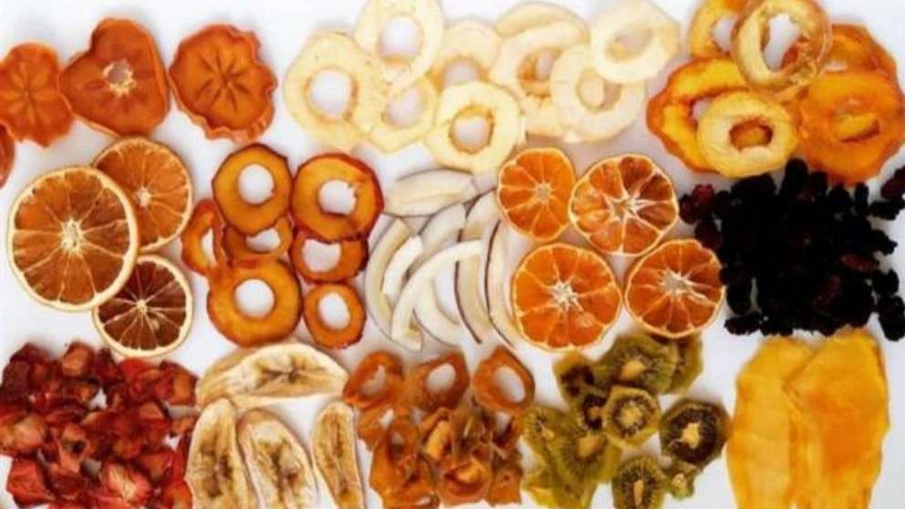 آلو قیصی و میوه خشک موسوی