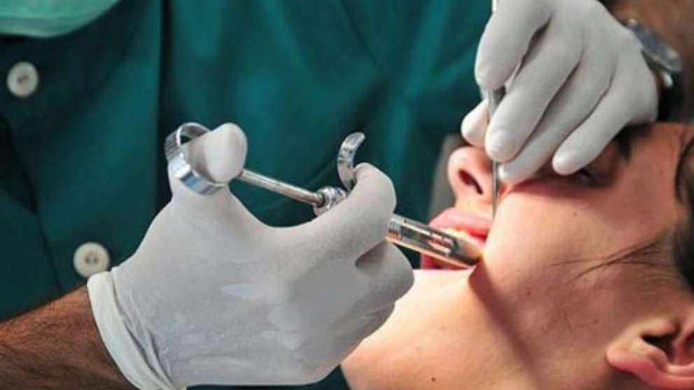 کلینیک دندانپزشکی یاسمن