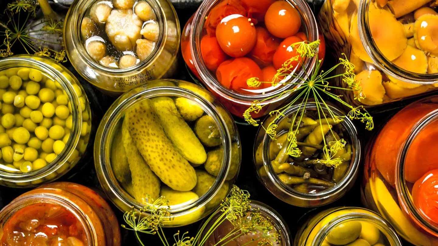 انواع ترشیجات و زیتون