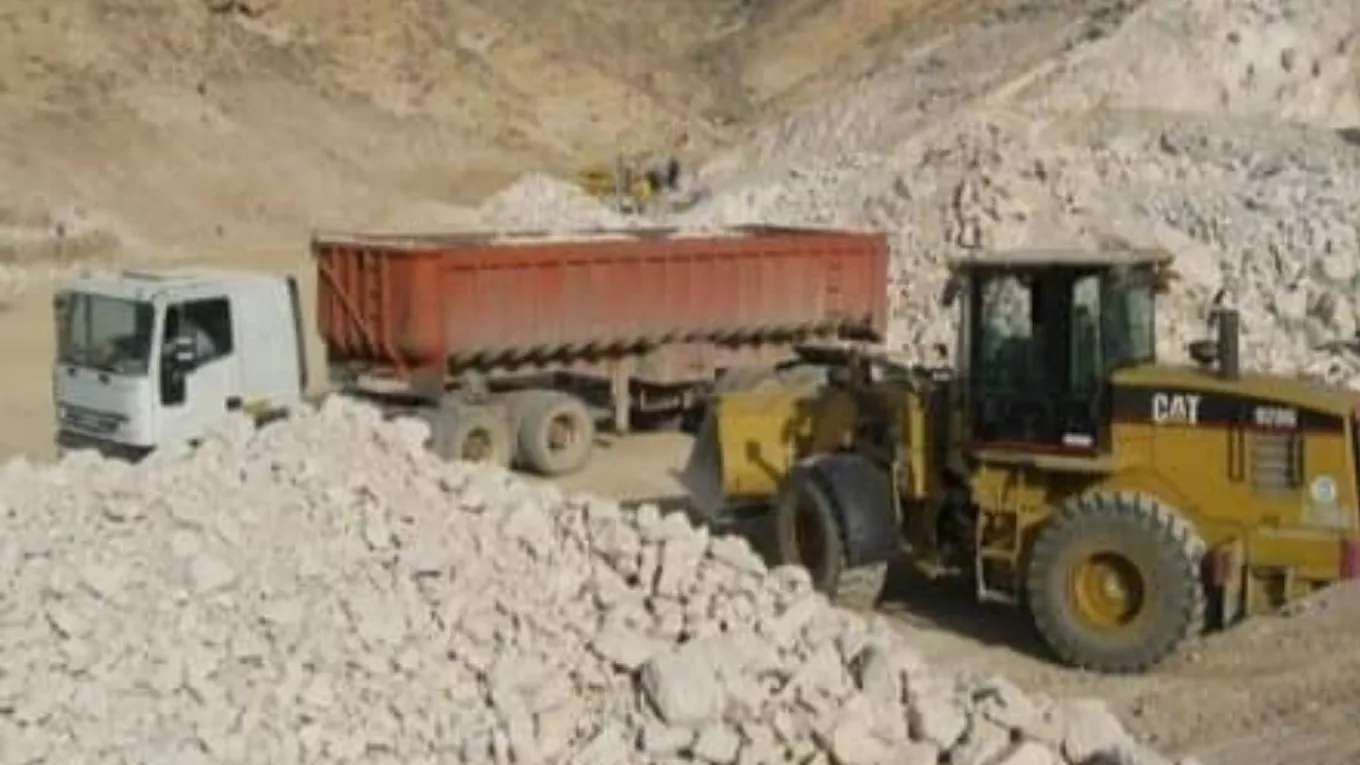 معدن فلدسپات