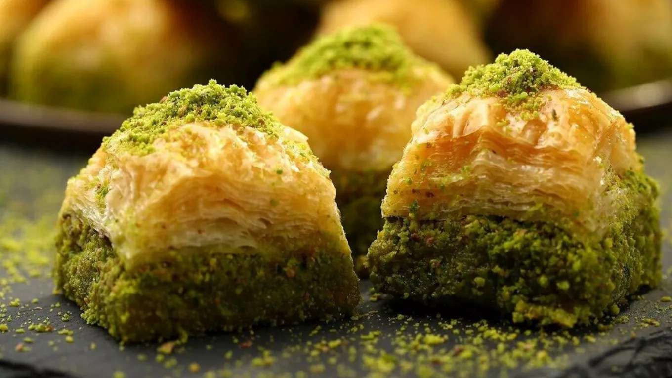 تولیدی و فروش باقلوا