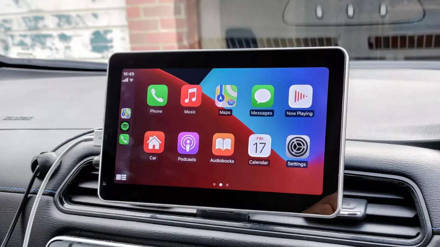 مانیتور خودرو