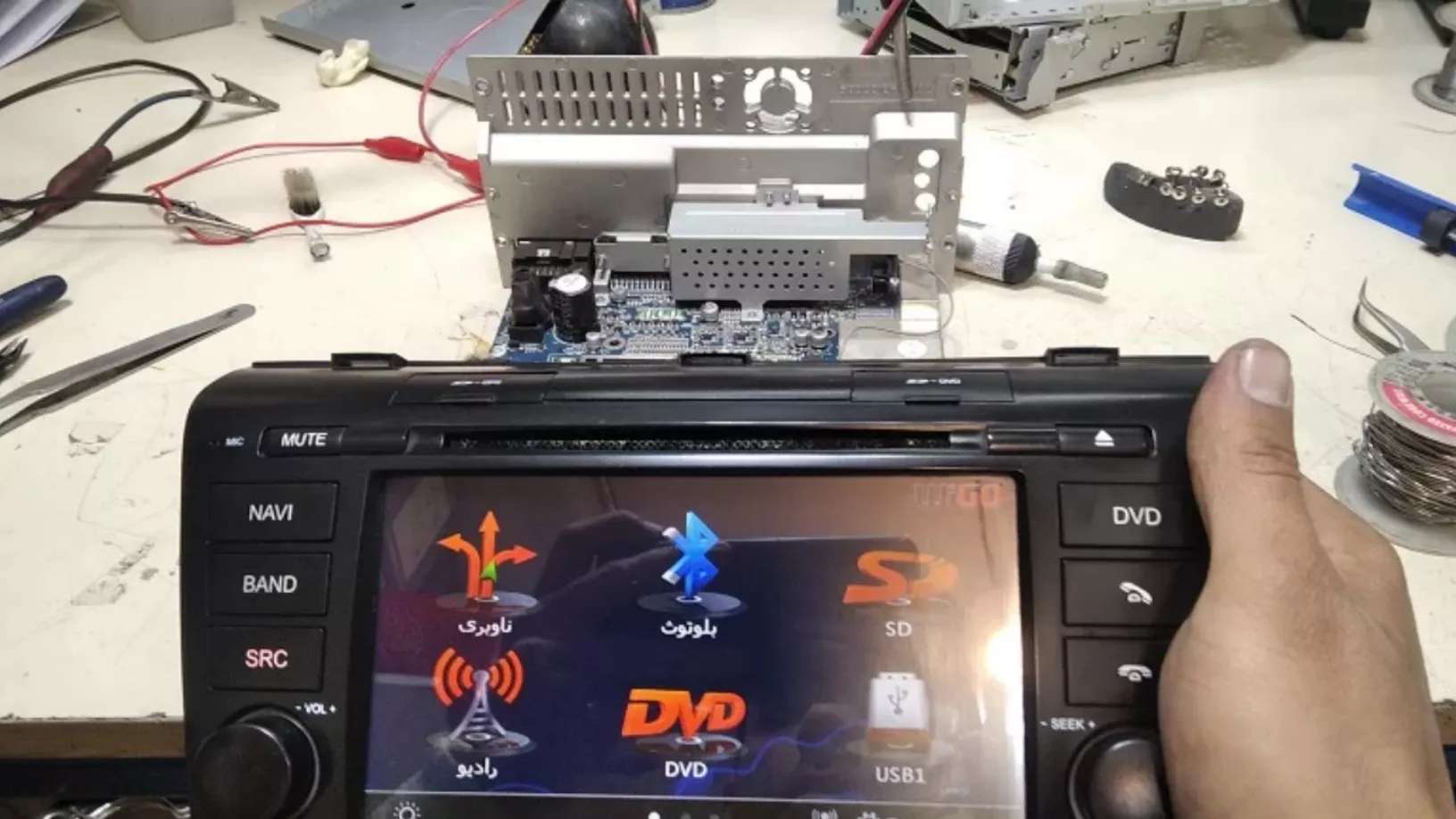 تعمیرات مانیتور خودرو