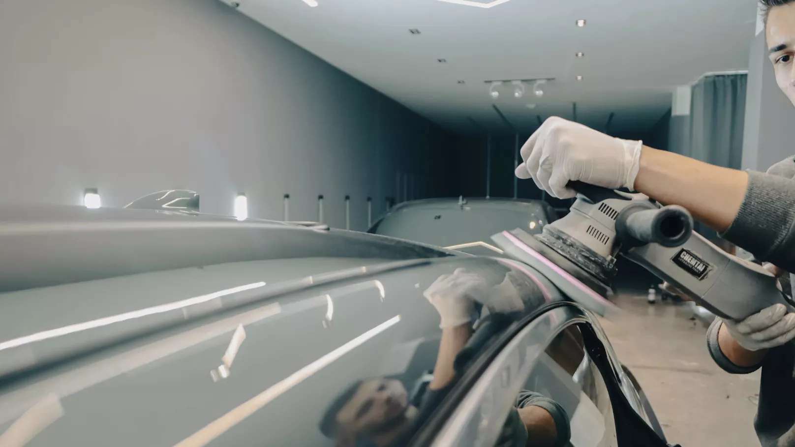 نقاشی خودرو رضا قومی