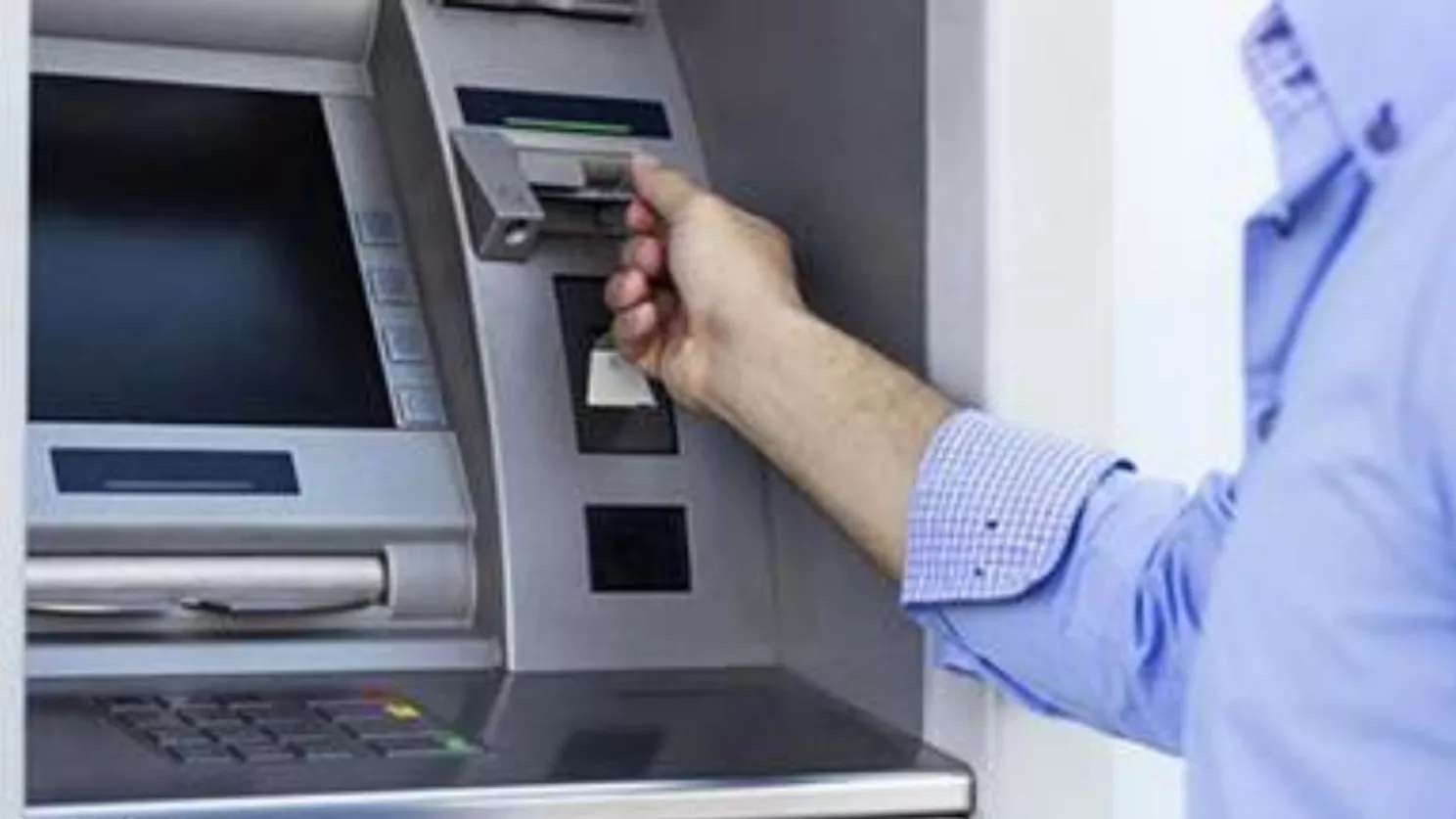 دستگاه خودپرداز و کش لس