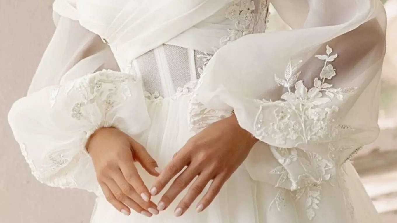 مزون لباس عروس سپید بخت
