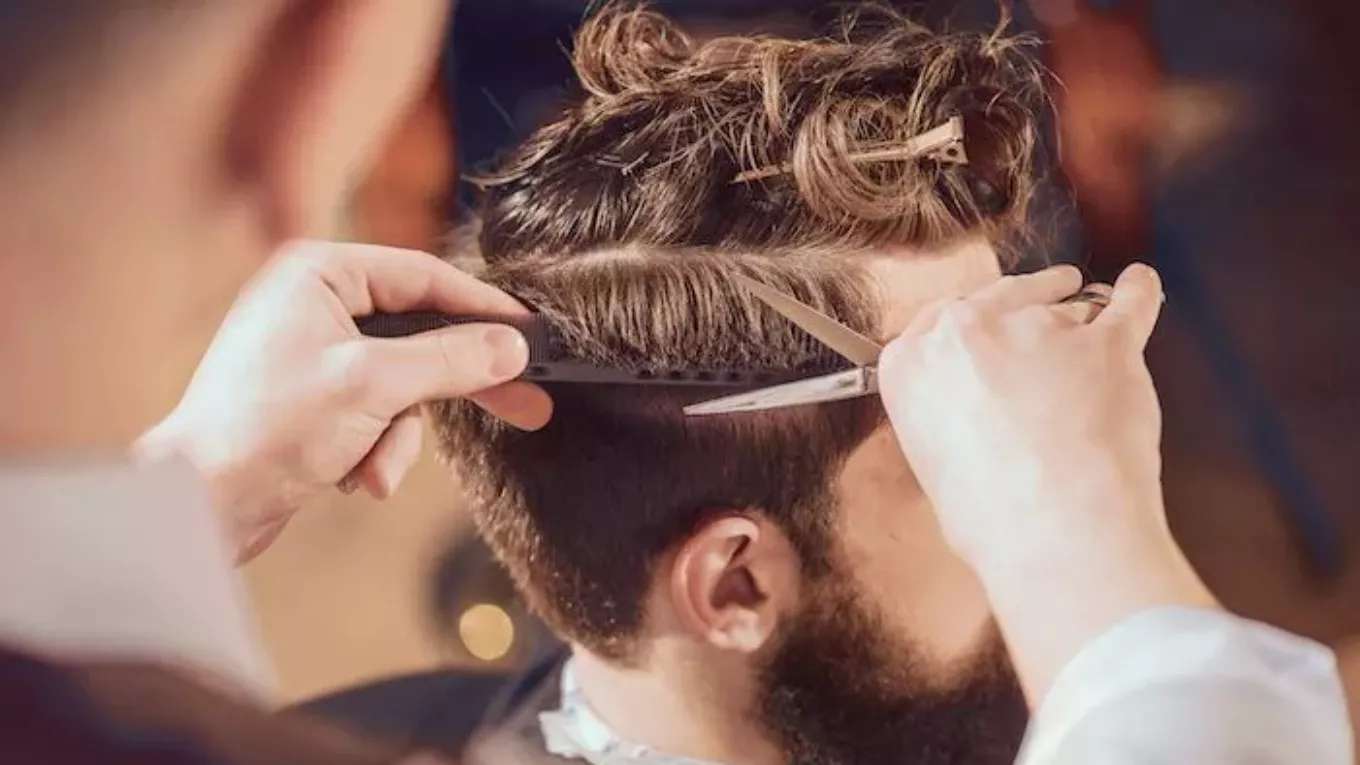 آرایشگاه مکث