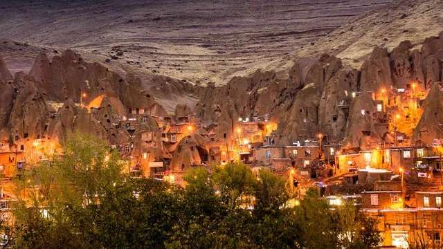 اقامتگاه بومگردی صدری