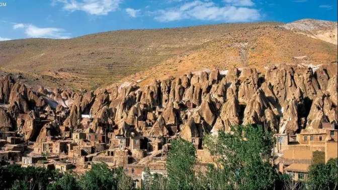 اقامتگاه بومگردی صدری