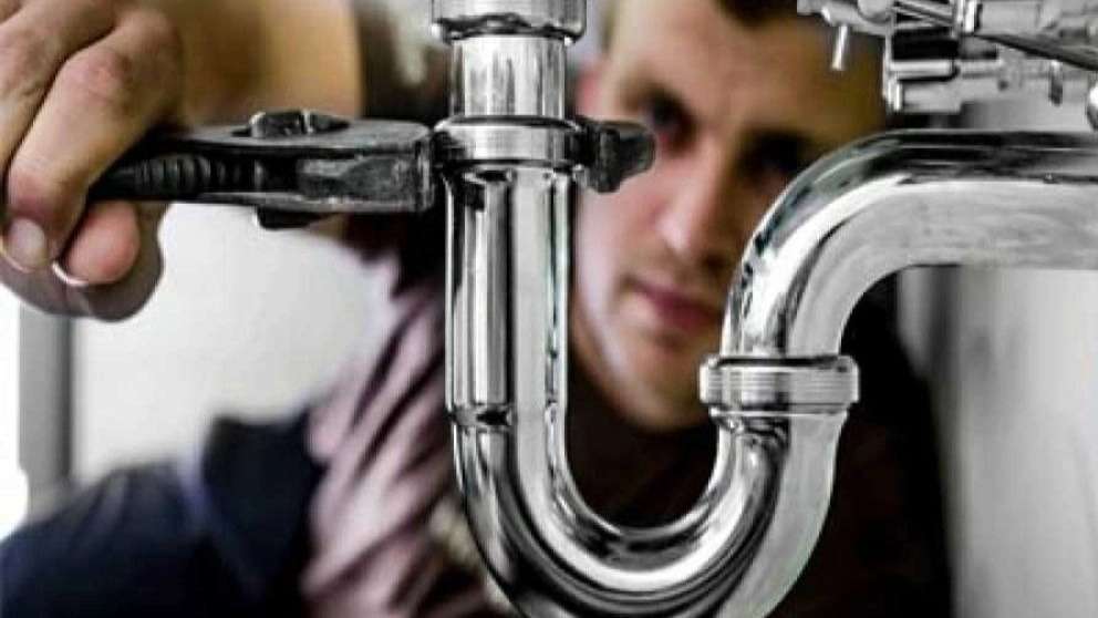 فتح الأنابيب وتوجيه الأنابيب