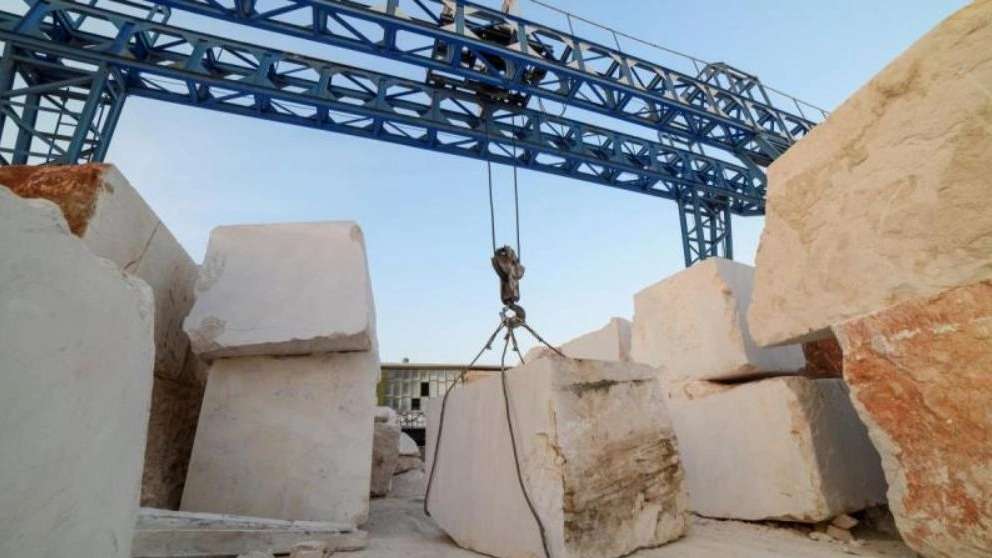 کارخانه سنگبری توپاز