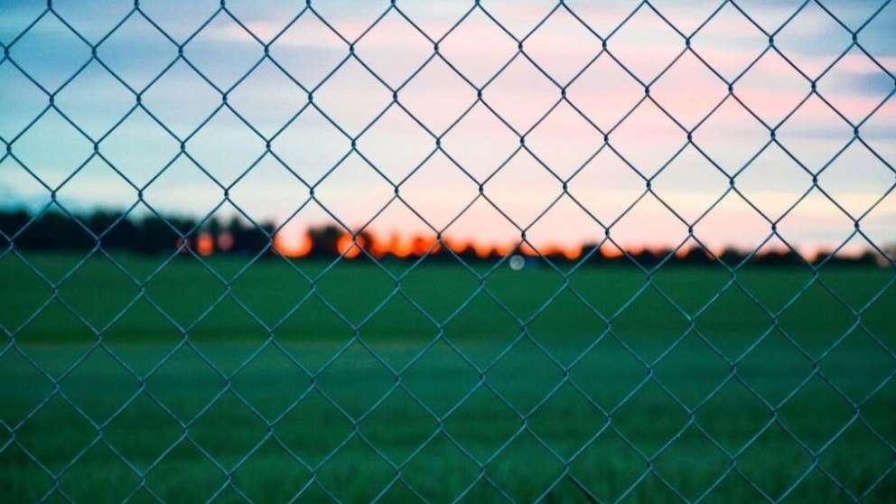 تولید و اجرای فنس کشی گلستانه