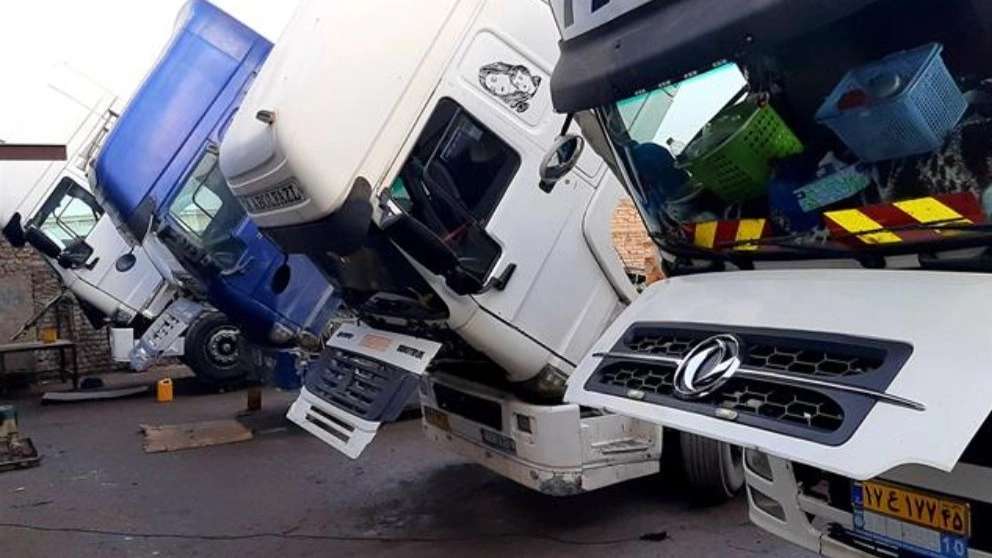 مکانیکی تعمیرگاه ماشین سنگین