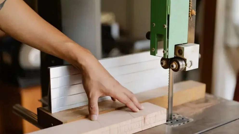 اره نواری و ابزار تراشکاری