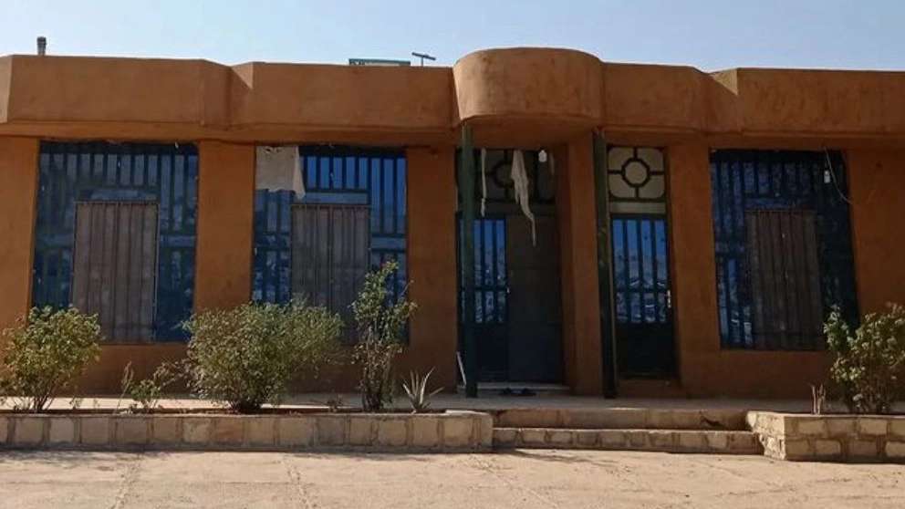 فروش و اجرای کاهگل مدرن غلامی