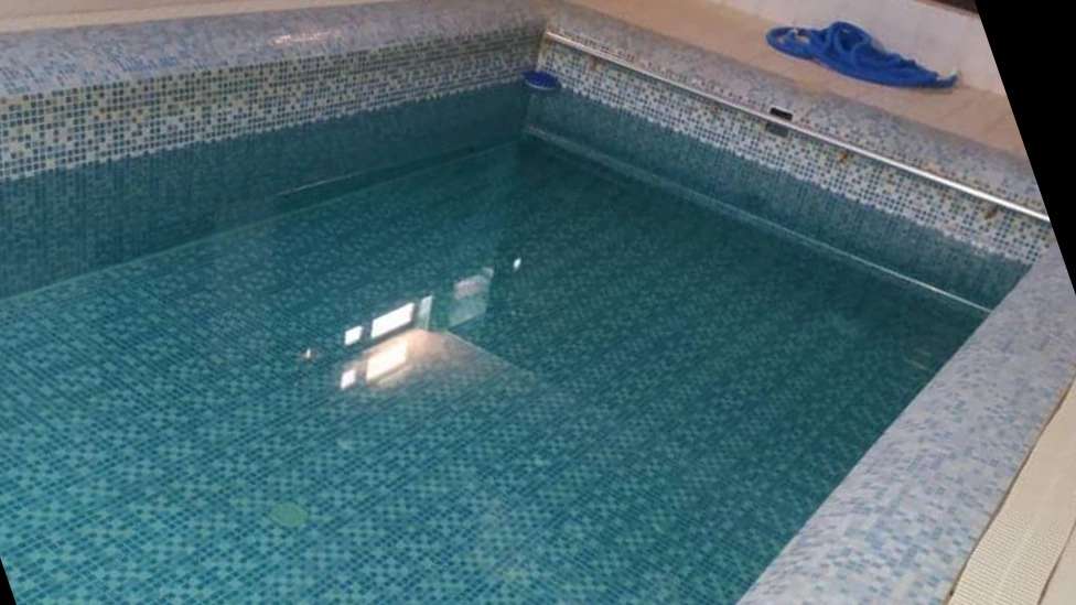 عایق بندی بیرنگ استخر