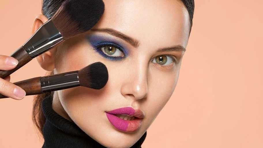 آموزشگاه و آرایشگاه تاج