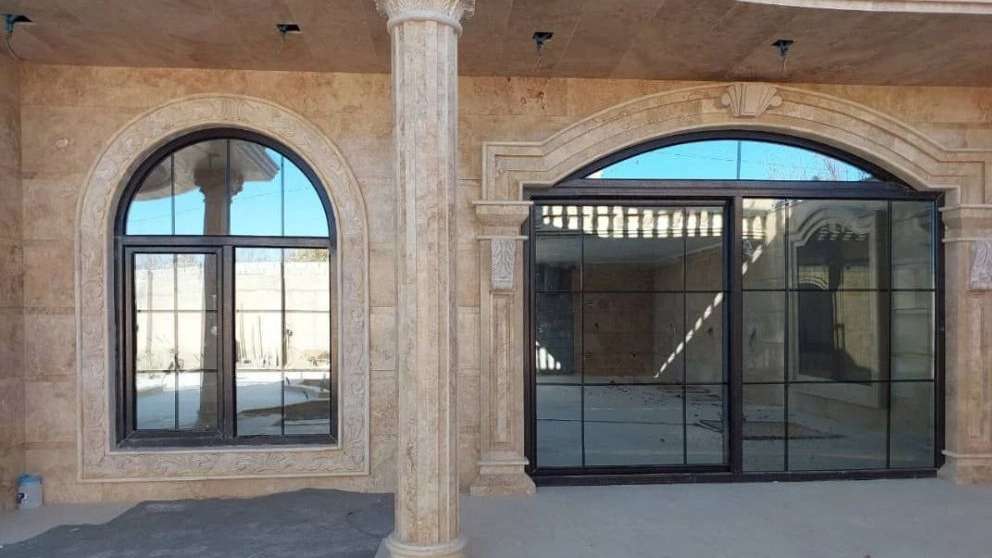 درب و پنجره های آرسا وین شریفی